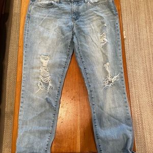 Women’s size 6 sexy boyfriend jeans